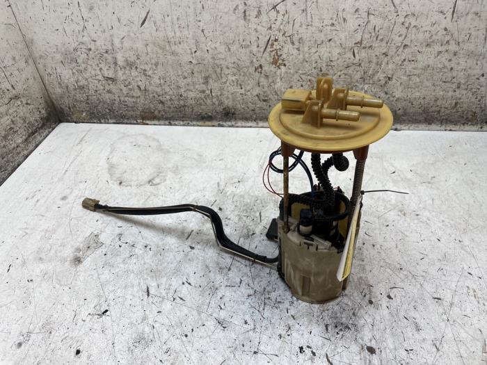 Gebruikte Tank element Pomp Mercedes Sprinter 3,5t (906.63) 310 CDI 16V Prijs € 75,00 Margeregeling aangeboden door Autodemontage van de Laar