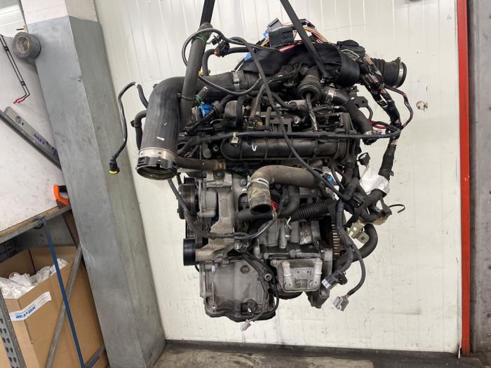 Gebruikte Motor Renault Clio IV (5R) 0.9 Energy TCE 90 12V Prijs op aanvraag aangeboden door Autodemontage van de Laar