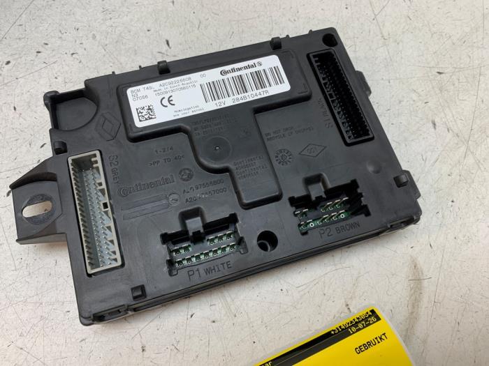 Gebruikte Computer Body Control Renault Clio IV (5R) 0.9 Energy TCE 90 12V Prijs op aanvraag aangeboden door Autodemontage van de Laar