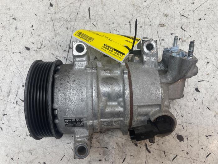 Gebruikte Aircopomp Peugeot 208 I (CA/CC/CK/CL) 1.2 Vti 12V PureTech 82 Prijs € 125,00 Margeregeling aangeboden door Autodemontage van de Laar