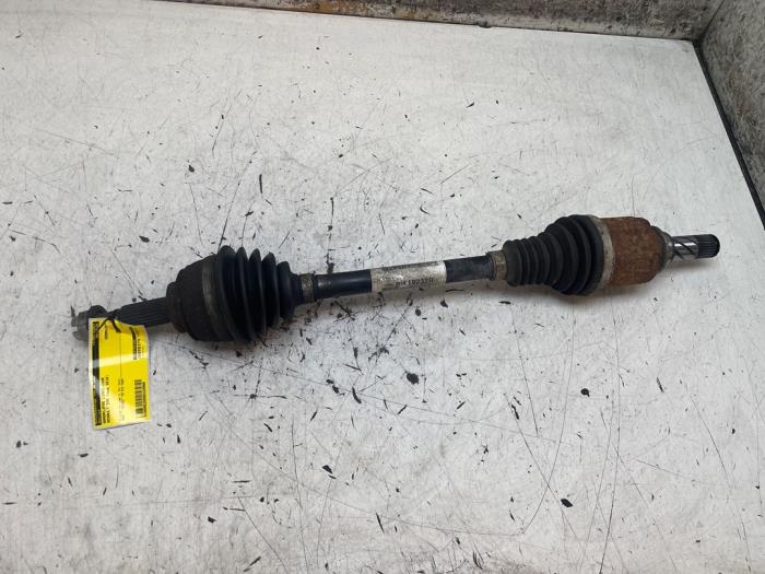 Gebruikte Aandrijfas links-voor Renault Zoé (AG) R90 Prijs op aanvraag aangeboden door Autodemontage van de Laar