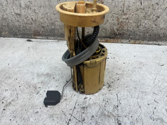 Gebruikte Tank element Pomp Volkswagen Transporter Prijs op aanvraag aangeboden door Autodemontage van de Laar