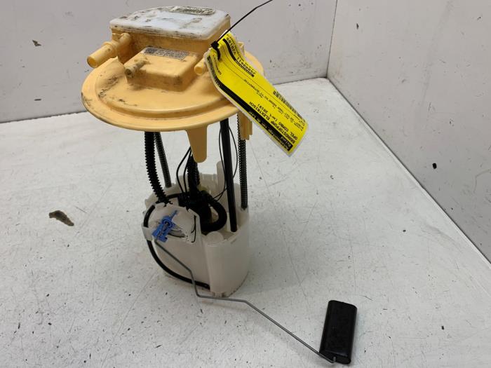 Gebruikte Tank element Pomp Opel Combo Cargo 1.6 CDTI 100 Prijs € 75,00 Margeregeling aangeboden door Autodemontage van de Laar
