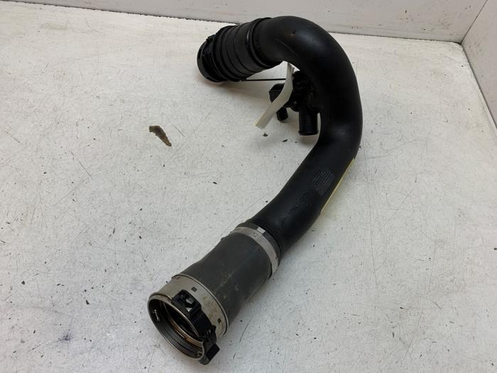 Gebruikte Intercooler Buis Landrover Range Rover Velar (LY) 2.0 16V P300 AWD Prijs op aanvraag aangeboden door Autodemontage van de Laar