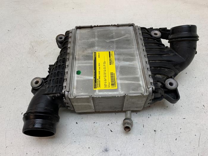 Gebruikte Intercooler Landrover Range Rover Velar (LY) 2.0 16V P300 AWD Prijs € 135,00 Margeregeling aangeboden door Autodemontage van de Laar