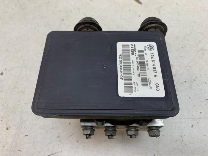 Gebruikte ABS Pomp Volkswagen Up! (121) e-Up! Prijs op aanvraag aangeboden door Autodemontage van de Laar