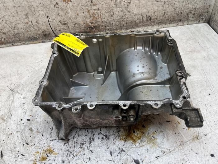 Gebruikte Carterpan Ford Fiesta 7 1.0 EcoBoost 12V 100 Prijs € 50,00 Margeregeling aangeboden door Autodemontage van de Laar
