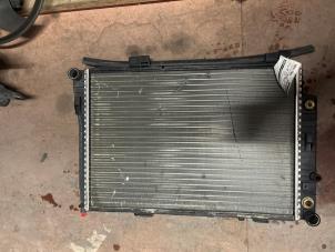 Gebruikte Radiateur Mercedes C (W202) 2.0 C-200 CGI 16V Prijs € 25,00 Margeregeling aangeboden door Autodemontage van de Laar