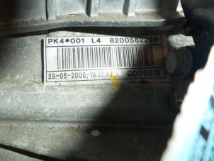 Gebruikte Versnellingsbak Renault Megane II (BM/CM) 2.0 dCi 16V Prijs € 550,00 Margeregeling aangeboden door Autodemontage van de Laar