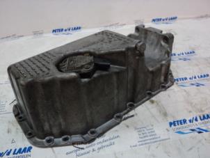 Gebruikte Carterpan Volkswagen Touran (1T1/T2) 1.6 FSI 16V Prijs € 60,00 Margeregeling aangeboden door Autodemontage van de Laar