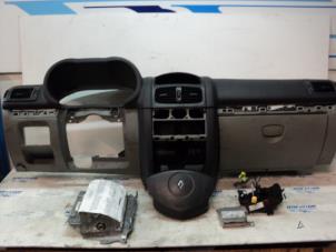 Gebruikte Airbag Set + Module Renault Clio II (BB/CB) 1.6 16V Prijs op aanvraag aangeboden door Autodemontage van de Laar
