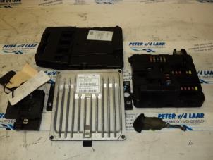Gebruikte Computer Motormanagement Renault Megane II Grandtour (KM) 1.5 dCi 85 Prijs € 300,00 Margeregeling aangeboden door Autodemontage van de Laar