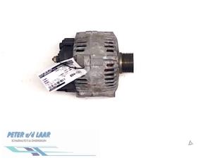 Gebruikte Dynamo Renault Megane II (BM/CM) 1.9 dCi 120 Prijs € 50,00 Margeregeling aangeboden door Autodemontage van de Laar