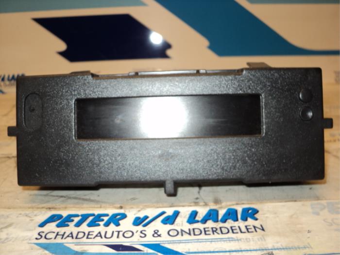 Gebruikte Display Interieur Renault Clio III (BR/CR) 1.5 dCi 85 Prijs € 40,00 Margeregeling aangeboden door Autodemontage van de Laar