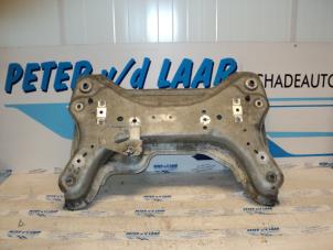 Gebruikte Subframe Renault Trafic New (JL) 2.0 dCi 16V 90 Prijs € 200,00 Margeregeling aangeboden door Autodemontage van de Laar