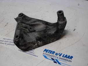 Gebruikte Motorrubber Audi A8 (D2) 4.2 V8 40V Quattro Prijs € 30,00 Margeregeling aangeboden door Autodemontage van de Laar