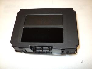 Gebruikte Display Interieur Opel Vectra B (38) 1.6 16V Ecotec Prijs € 25,00 Margeregeling aangeboden door Autodemontage van de Laar