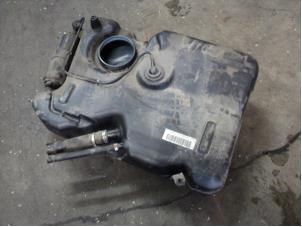 Gebruikte Brandstoftank Ford Fiesta 5 (JD/JH) 1.3 Prijs € 70,00 Margeregeling aangeboden door Autodemontage van de Laar