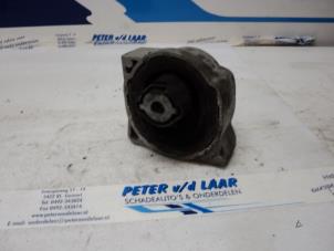 Gebruikte Motorsteun Mercedes A (W169) 2.0 A-180 CDI 16V Prijs € 30,00 Margeregeling aangeboden door Autodemontage van de Laar