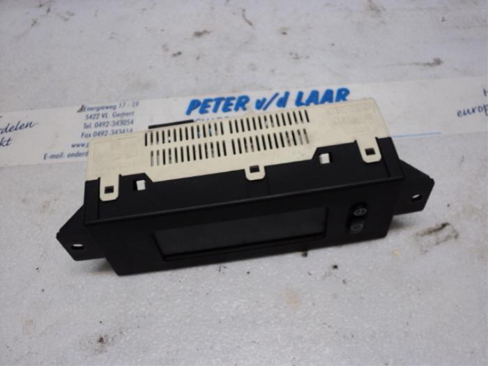 Gebruikte Display Interieur Opel Astra G (F08/48) 1.7 DTL Prijs € 30,00 Margeregeling aangeboden door Autodemontage van de Laar