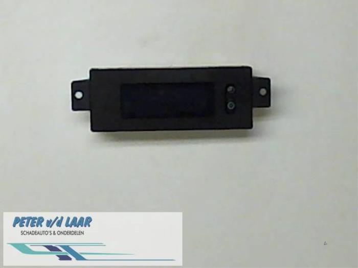 Gebruikte Display Interieur Opel Astra G (F08/48) 1.8 16V Prijs € 40,00 Margeregeling aangeboden door Autodemontage van de Laar