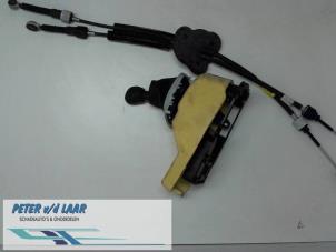 Gebruikte Versnellingspook Renault Megane Prijs € 120,00 Margeregeling aangeboden door Autodemontage van de Laar