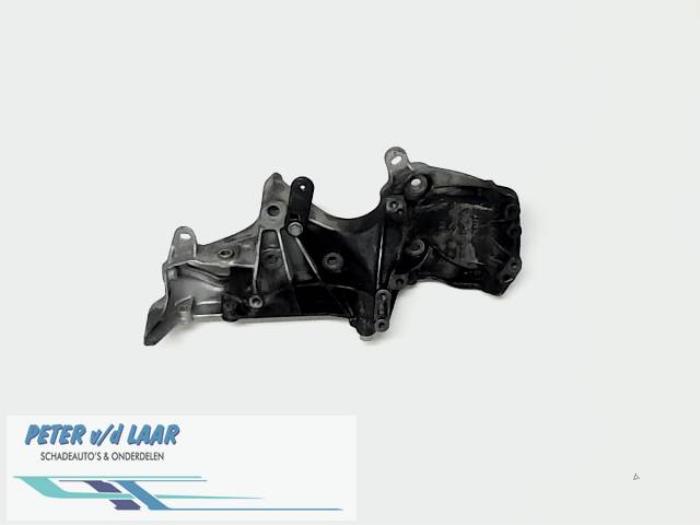 Gebruikte Motorrubber Renault Scénic I (JA) 1.6 16V Prijs € 20,00 Margeregeling aangeboden door Autodemontage van de Laar