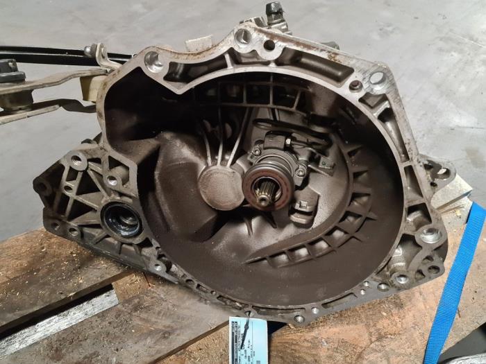 Gebruikte Versnellingsbak Opel Meriva (A) 1.6 16V Prijs € 350,00 Margeregeling aangeboden door Autodemontage van de Laar