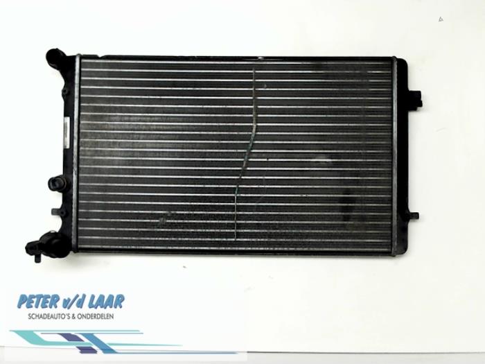 Gebruikte Radiateur Skoda Octavia Combi (1U5) 1.6 Prijs € 25,00 Margeregeling aangeboden door Autodemontage van de Laar