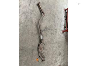 Gebruikte Uitlaat Middendemper Renault Kangoo (KC) 1.6 16V 4x4 Prijs € 30,00 Margeregeling aangeboden door Autodemontage van de Laar