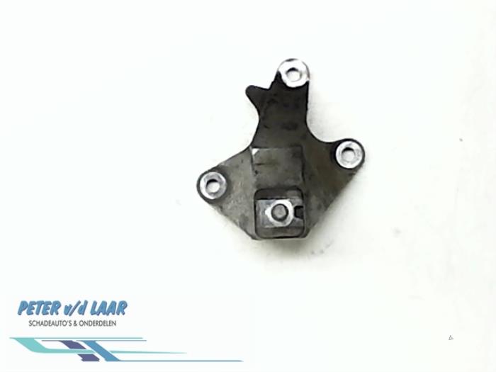 Gebruikte Motorrubber Ford Focus 1 Wagon 1.6 16V Prijs € 20,00 Margeregeling aangeboden door Autodemontage van de Laar
