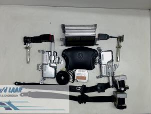 Gebruikte Airbag Set + Module Mercedes C Combi (S203) 2.6 C-240 18V 4-Matic Prijs op aanvraag aangeboden door Autodemontage van de Laar