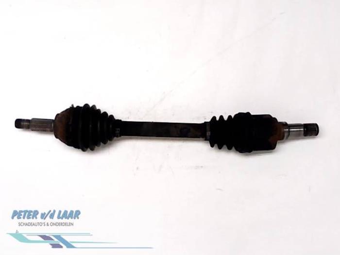 Gebruikte Aandrijfas links-voor Ford Focus 1 Wagon 1.8 TDdi Prijs € 50,00 Margeregeling aangeboden door Autodemontage van de Laar