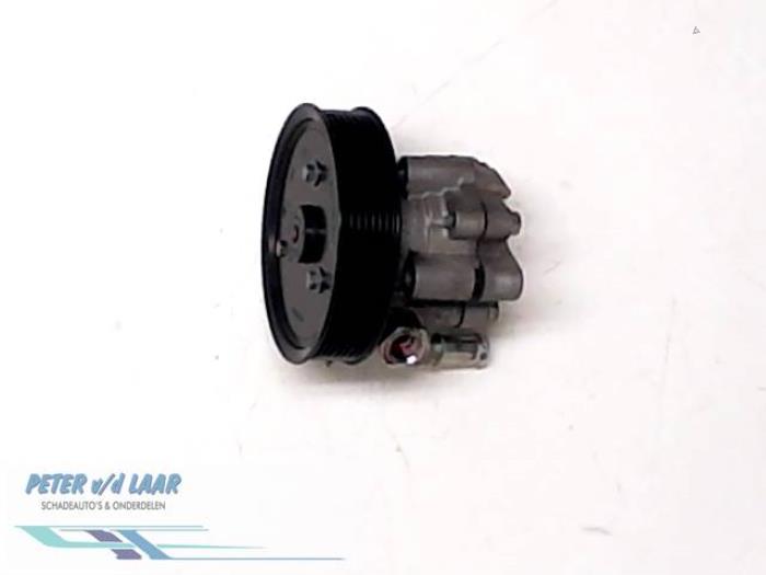 Gebruikte Pomp Servo Nissan NV 400 2.3 dCi 125 16V Prijs € 200,00 Margeregeling aangeboden door Autodemontage van de Laar