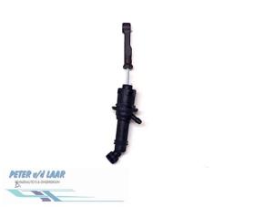 Gebruikte Koppeling Hulp Cilinder Dacia Sandero II 0.9 TCE 12V Prijs € 25,00 Margeregeling aangeboden door Autodemontage van de Laar