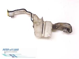 Gebruikte Ruitensproeiertank voor Ford Galaxy (WGR) 2.0 Prijs € 25,00 Margeregeling aangeboden door Autodemontage van de Laar