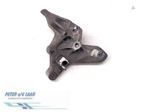 Gebruikte Motorrubber Ford Transit 2.0 TDdi 16V Prijs € 25,00 Margeregeling aangeboden door Autodemontage van de Laar