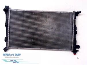 Gebruikte Radiateur Mercedes Vaneo (W414) 1.6 Prijs € 25,00 Margeregeling aangeboden door Autodemontage van de Laar