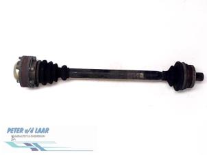 Gebruikte Steekas links-achter Audi A4 Avant Quattro (B6) 2.5 TDI V6 24V Prijs € 100,00 Margeregeling aangeboden door Autodemontage van de Laar