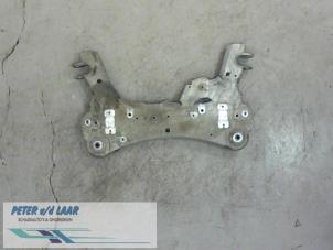 Gebruikte Subframe Renault Kangoo Express (FW) 1.6 16V Prijs € 150,00 Margeregeling aangeboden door Autodemontage van de Laar
