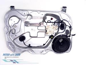 Gebruikte Ruitmechaniek 4Deurs links-voor Ford Focus 2 Wagon 1.6 TDCi 16V 110 Prijs € 35,00 Margeregeling aangeboden door Autodemontage van de Laar