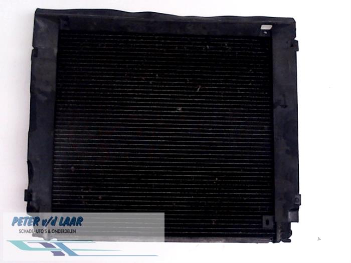 Gebruikte Radiateur Renault Kangoo Express (FC) 1.9 D 65 Prijs € 25,00 Margeregeling aangeboden door Autodemontage van de Laar