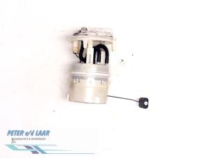 Gebruikte Benzinepomp Peugeot 206 (2A/C/H/J/S) 1.4 XR,XS,XT,Gentry Prijs € 50,00 Margeregeling aangeboden door Autodemontage van de Laar