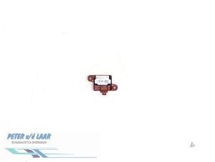 Gebruikte Sensor Airbag Opel Astra G (F08/48) 1.6 16V Prijs € 25,00 Margeregeling aangeboden door Autodemontage van de Laar