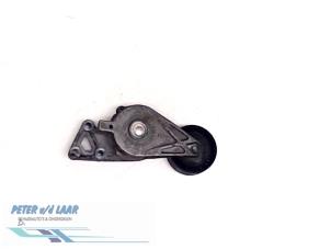 Gebruikte Spanrol Multiriem Volkswagen Transporter/Caravelle T5 1.9 TDi Prijs € 35,00 Margeregeling aangeboden door Autodemontage van de Laar