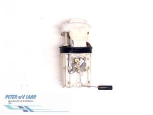 Gebruikte Benzinepomp Volkswagen Polo IV (9N1/2/3) 1.2 12V Prijs € 50,00 Margeregeling aangeboden door Autodemontage van de Laar