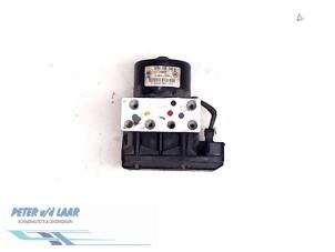 Gebruikte ABS Pomp Renault Master II (JD) 2.2 dCi 16V Prijs € 120,00 Margeregeling aangeboden door Autodemontage van de Laar