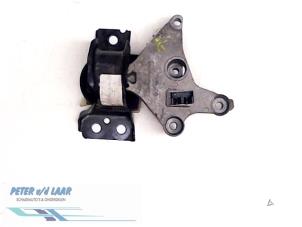 Gebruikte Motorsteun Renault Kangoo Express (FW) 1.5 dCi 85 Prijs € 40,00 Margeregeling aangeboden door Autodemontage van de Laar