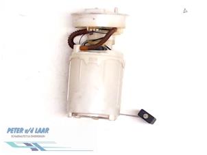 Gebruikte Benzinepomp Volkswagen Polo III (6N2) 1.0 Prijs € 50,00 Margeregeling aangeboden door Autodemontage van de Laar