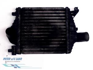 Gebruikte Intercooler Mercedes Vito (638.1/2) 2.2 CDI 110 16V Prijs € 100,00 Margeregeling aangeboden door Autodemontage van de Laar